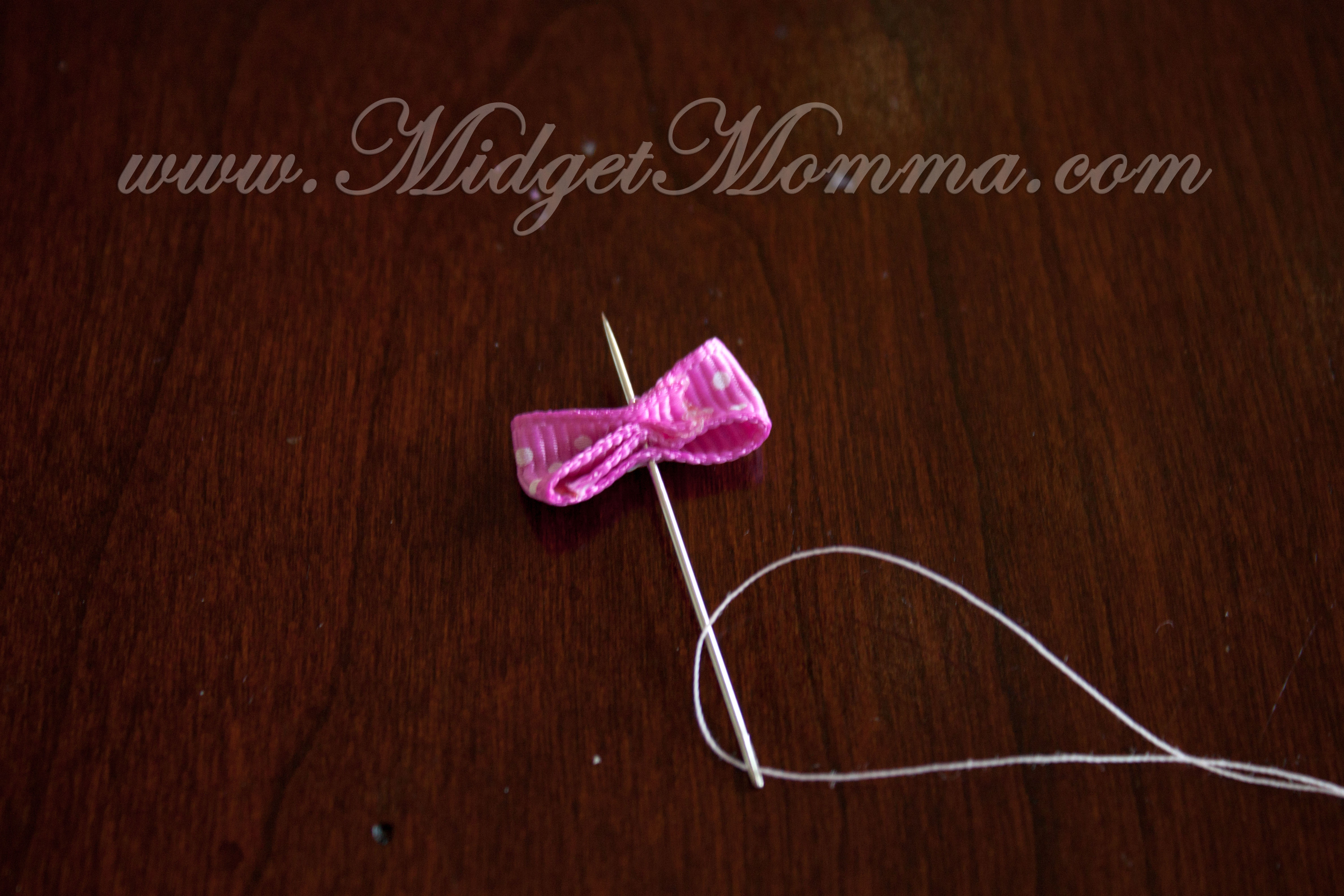 How to make a Minnie Mouse Hair Bow