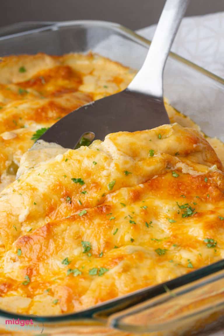 White Chicken Enchiladas With Green Chili Sour Cream Sauce Recipe White Chicken Enchiladas With Green Chili Sour Cream Sauce Recipe