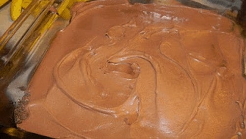 There is nothing like the taste of a nice warm brownie.... oh wait put some chocolate frosting on top of it and boy that is just the best.