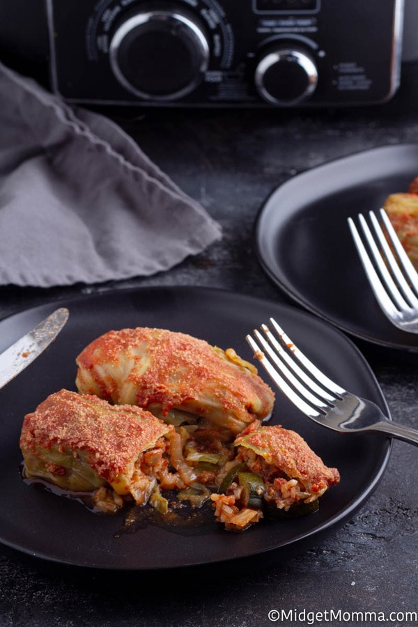 Stuffed cabbage rolls recipe cooked in the crockpot