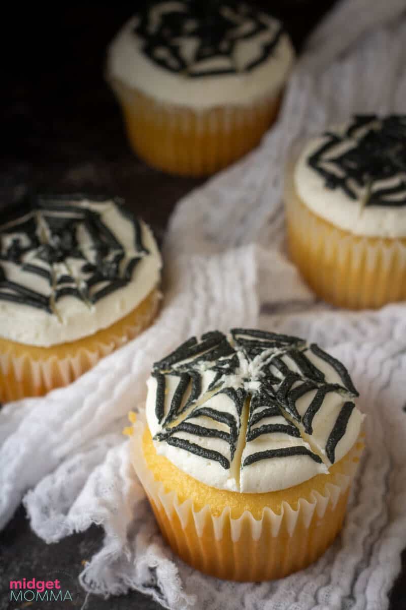 easy halloween cupcakes - spider web cupcakes