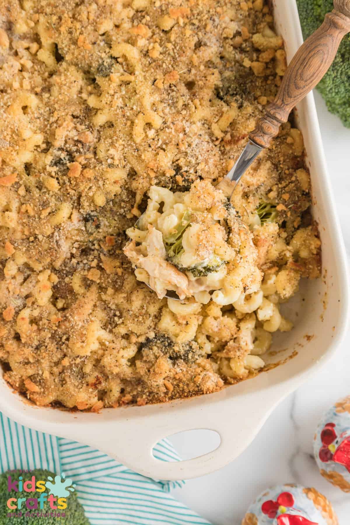 Chicken and Broccoli Baked Macaroni and Cheese