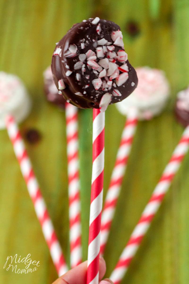 Peppermint Oreo Pops