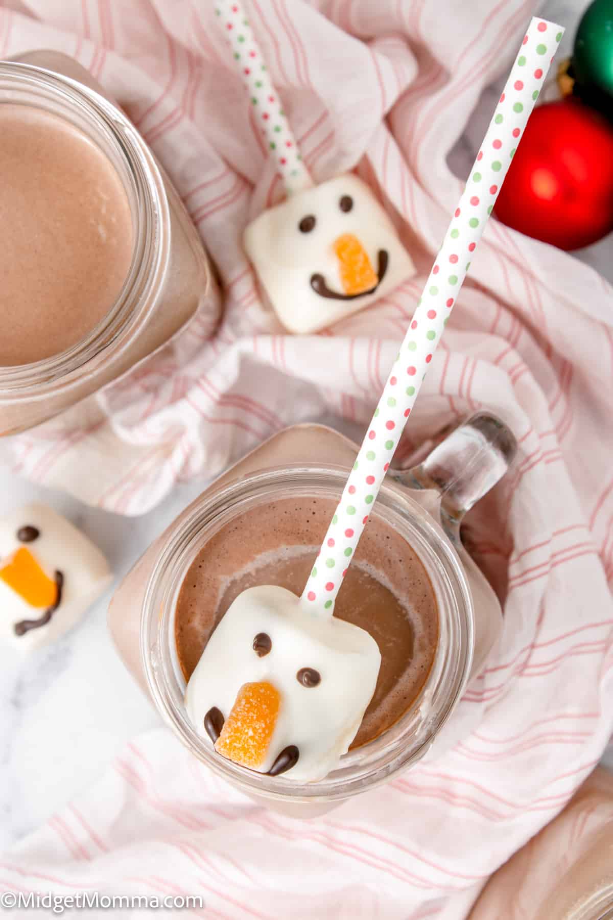 Marshmallow Snowman Pops