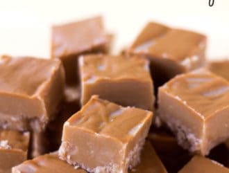 This easy Peanut Butter Fudge recipe is my favorite one to make! An Easy peanut butter fudge, that is so easy no one can mess it up! With only 4 ingredients this peanut butter fudge is the easiest fudge to make! #PeanutButter #Fudge #PeanutButterFudge