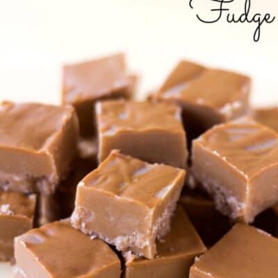 This easy Peanut Butter Fudge recipe is my favorite one to make! An Easy peanut butter fudge, that is so easy no one can mess it up! With only 4 ingredients this peanut butter fudge is the easiest fudge to make! #PeanutButter #Fudge #PeanutButterFudge
