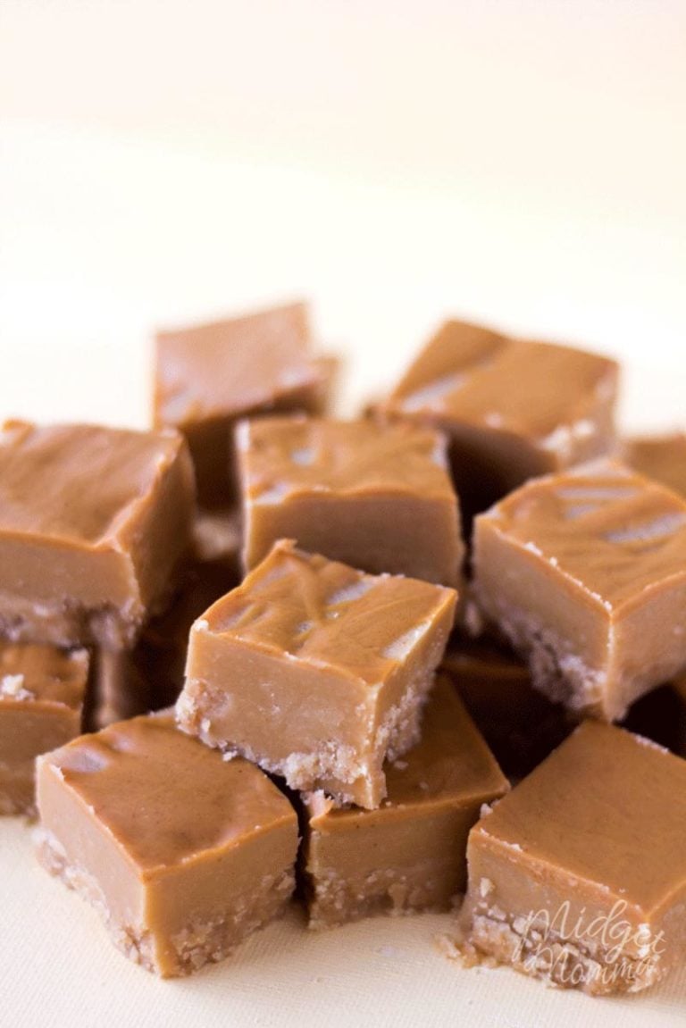 Quick and Easy 4 ingredient Peanut Butter Fudge MidgetMomma