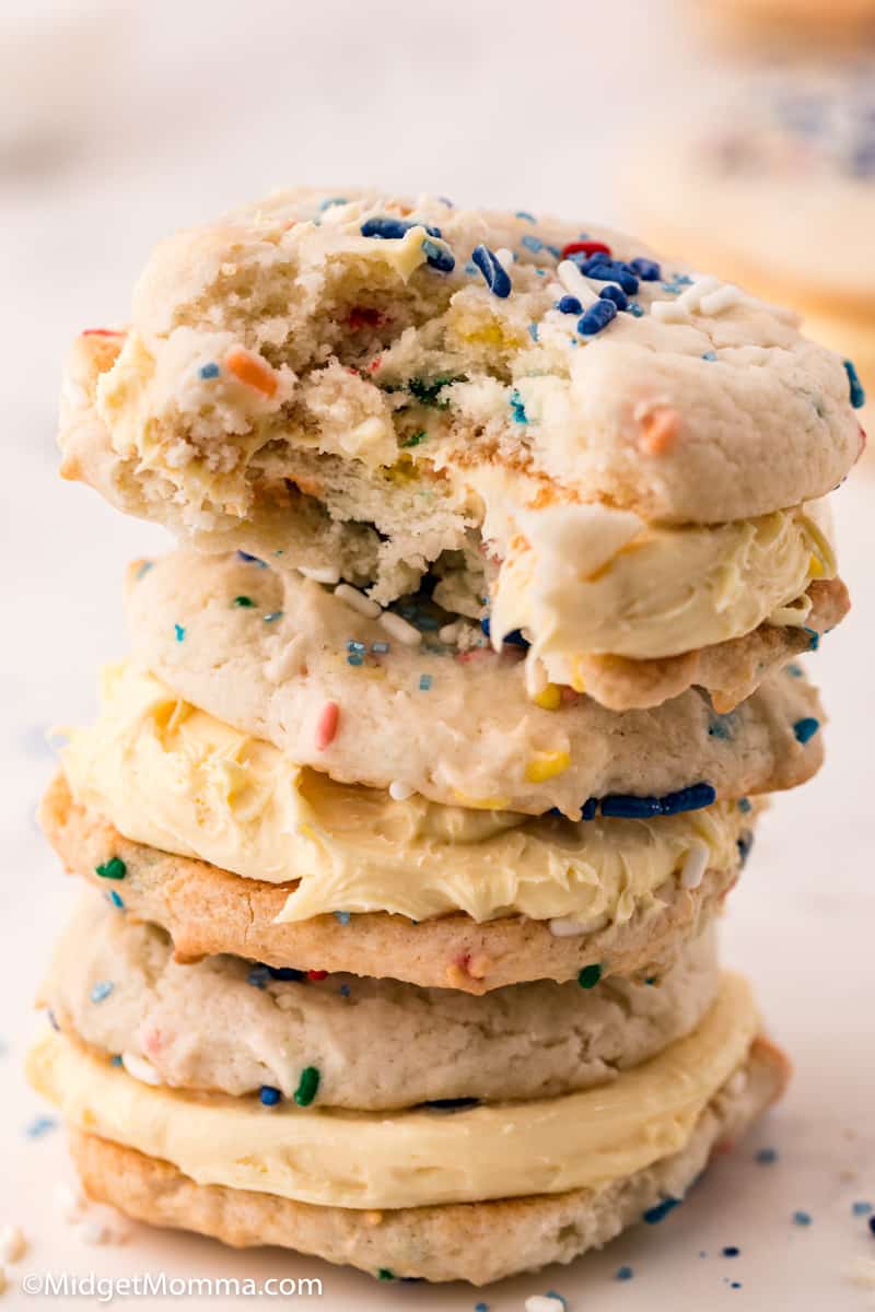 stack of funfetti cookie sandwiches