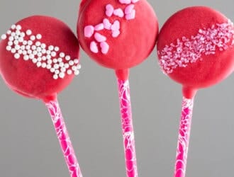 Valentine's Day Chocolate Oreo Pops