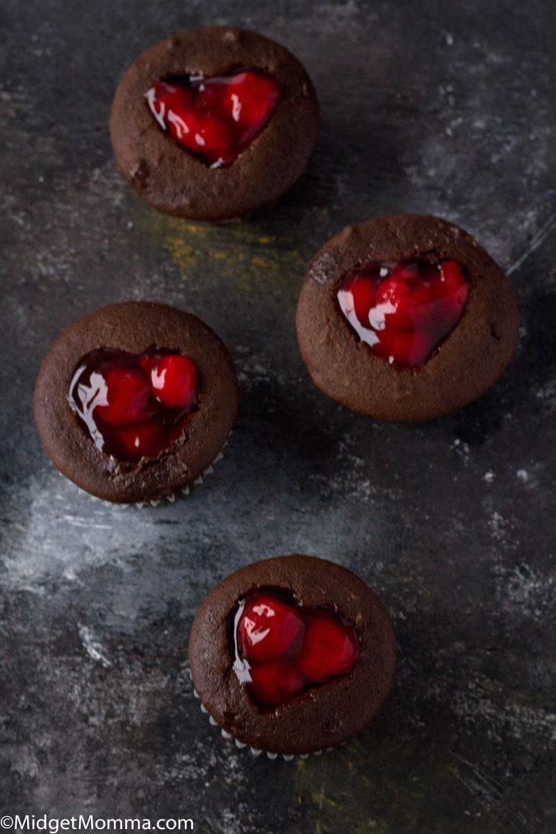 chocolate cherry cupcakes