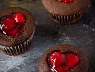 chocolate cherry cupcakes