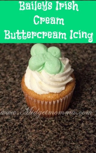 Baileys Irish Cream Buttercream cupcake frosting