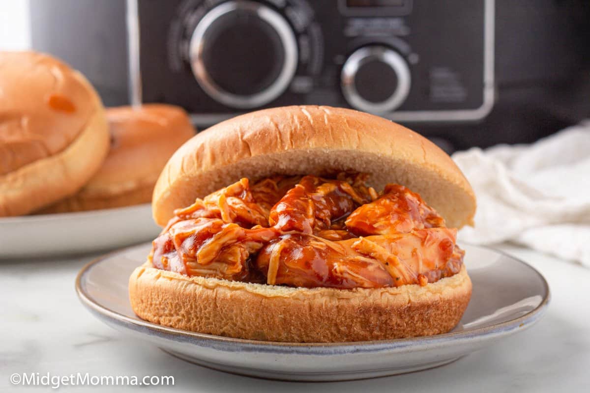 Slow Cooker Barbecue Pulled Chicken Recipe