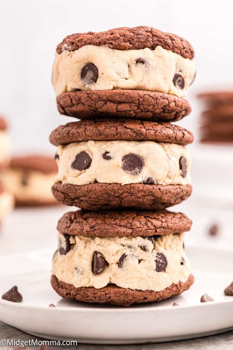 close up photo of Brownie Cookie Sandwich