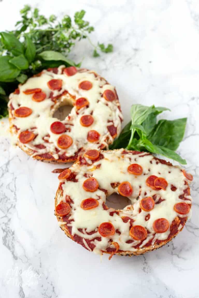 How to Make Pizza Bagels