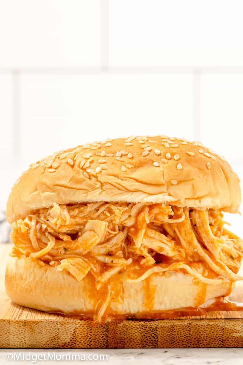 Slow Cooker Buffalo Chicken SandwichSlow Cooker Buffalo Chicken Sandwich