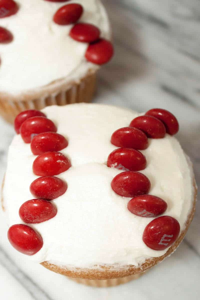 baseball cupcakes