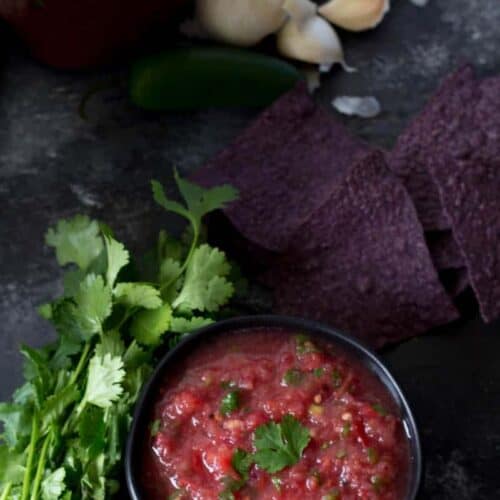 How to Make Homemade Salsa with fresh tomatoes •