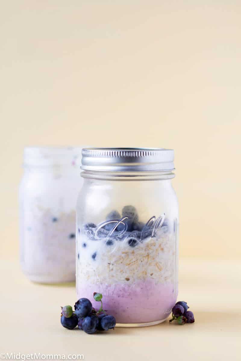 Blueberry overnight oats recipe