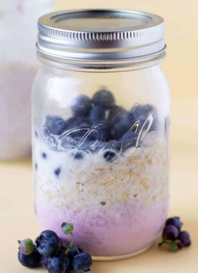 Blueberry overnight oats recipe