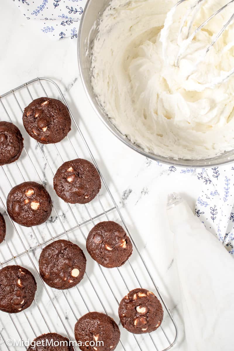 Chocolate cookie sandwiches ingredients