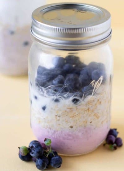 Blueberry overnight oats recipe