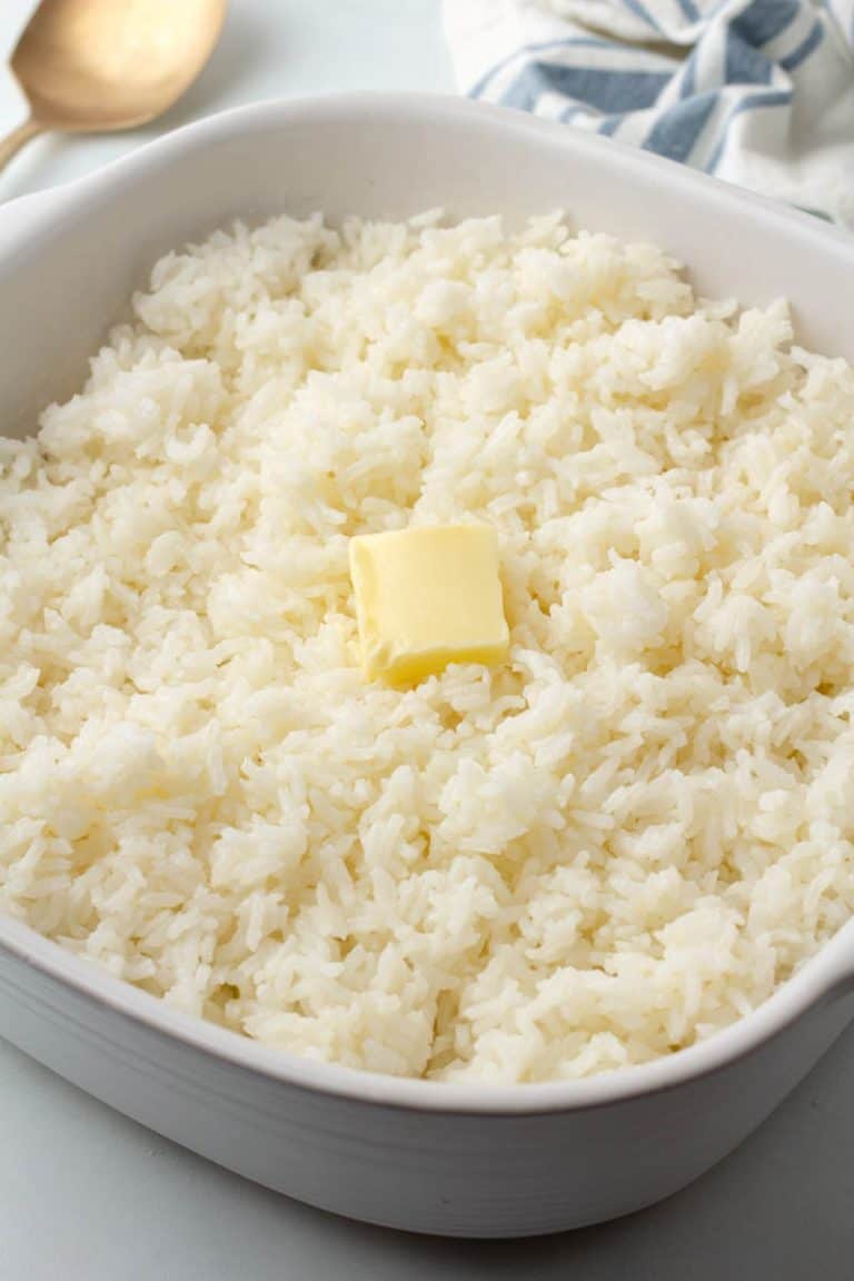 How to make rice in the oven (NO FAIL Easy Oven Baked Rice)