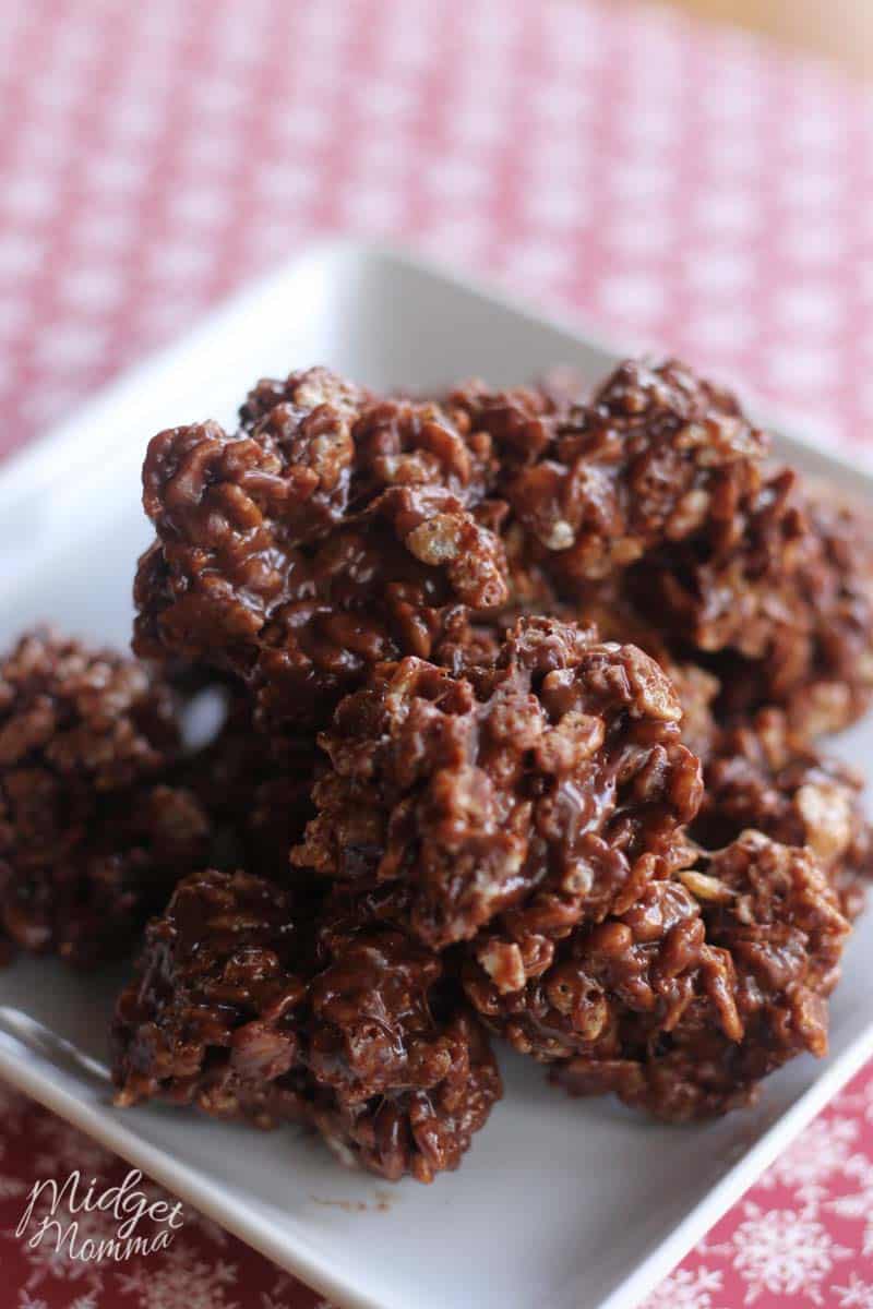 Reindeer poop cookies. Super fun easy to make christmas cookies. No bake christmas cookies. Chocolate crispy christmas cookies that are fun to make. Also known as Reindeer poop cookies!