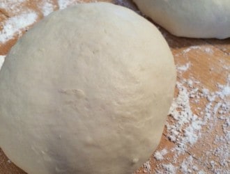 Homemade Pizza Dough, homemade pizza crust, pizza dough recipe, easy pizza dough recipe, homemade pizza, homemade dough, pizza dough made at home