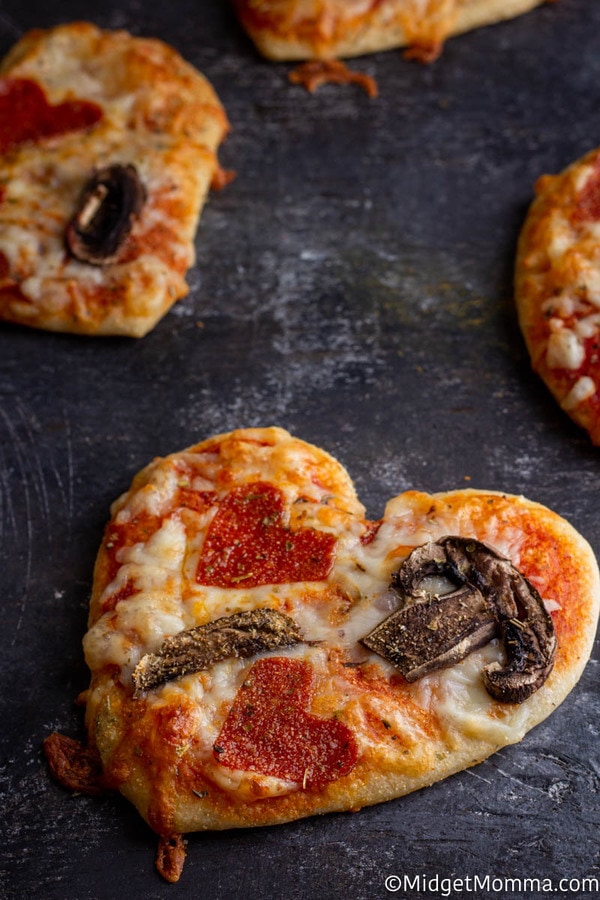 Easy Heart Pizza