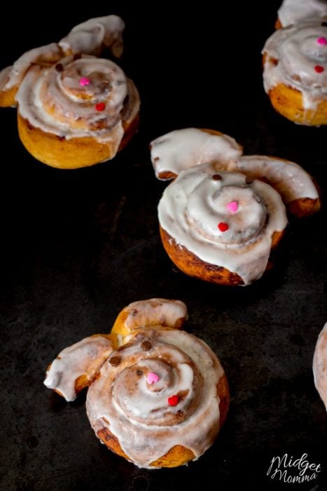 Cinnamon Roll Easter bunnies