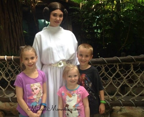 Secret Disney World Tips from Disney Cast members star wars characters at disney world before star wars weekend