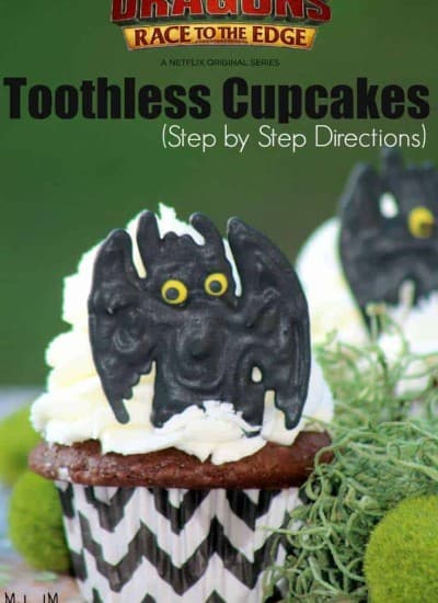 Easy Toothless Cupcake, How to Train Your Dragon Toothless Cupcake that is easy to follow. This Toothless Cupcake Tutorial is perfect for any tootless fan!