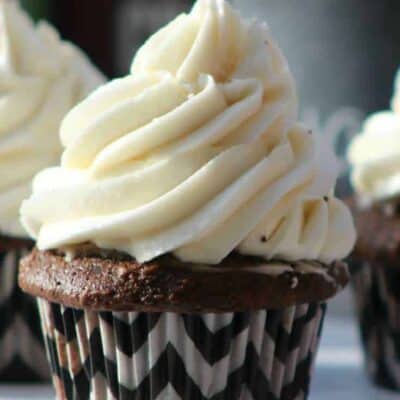 Homemade Chocolate Cake Recipe, easy to make Homemade Chocolate Cake Recipe that everyone will love. Perfect for cakes and cupcakes! Easy to make cake