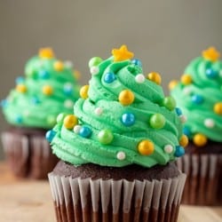 Christmas tree cupcakes