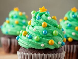 Christmas tree cupcakes