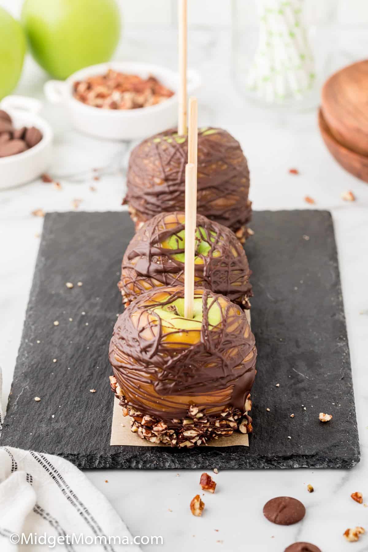 Turtle caramel apples