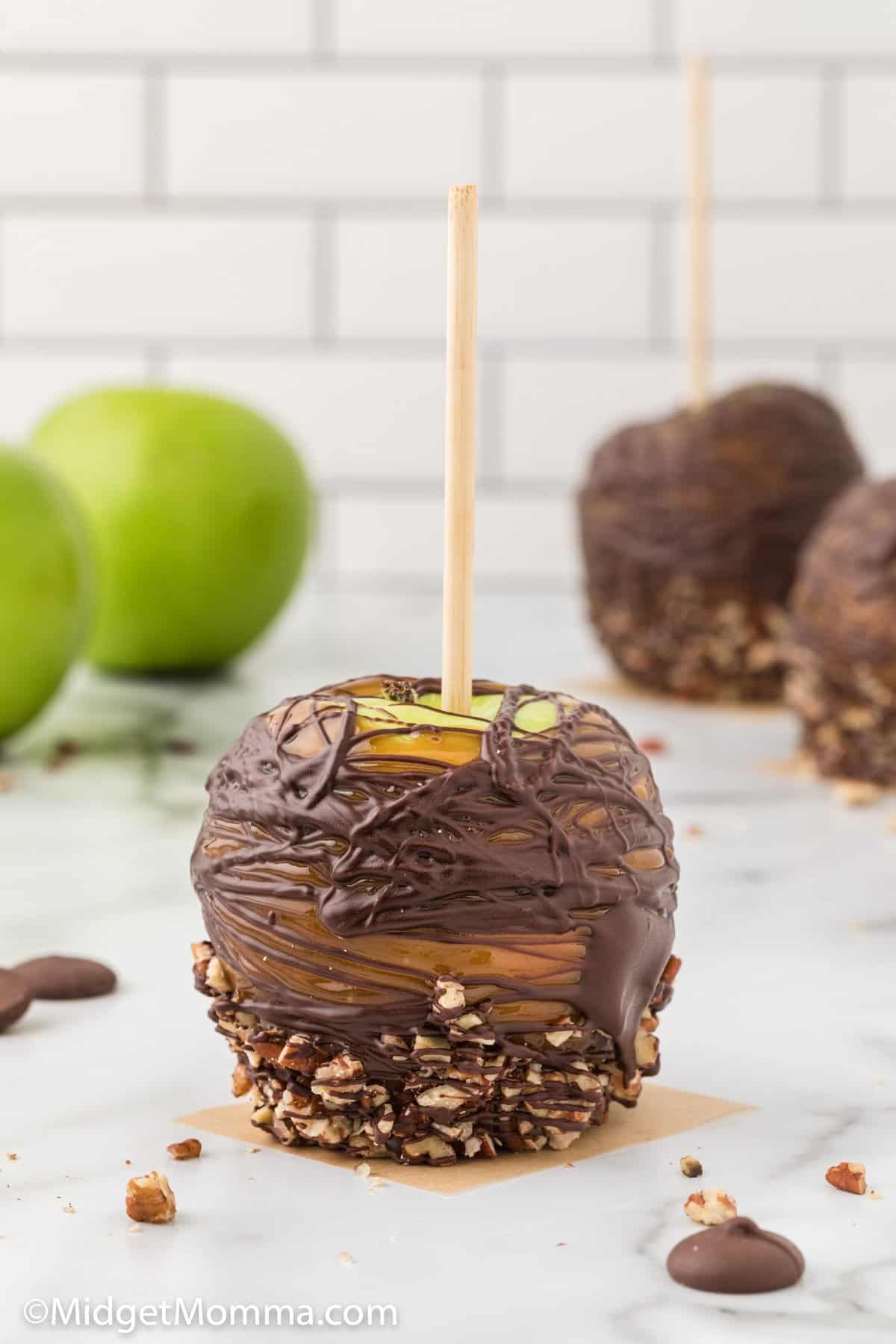 Turtle caramel apples