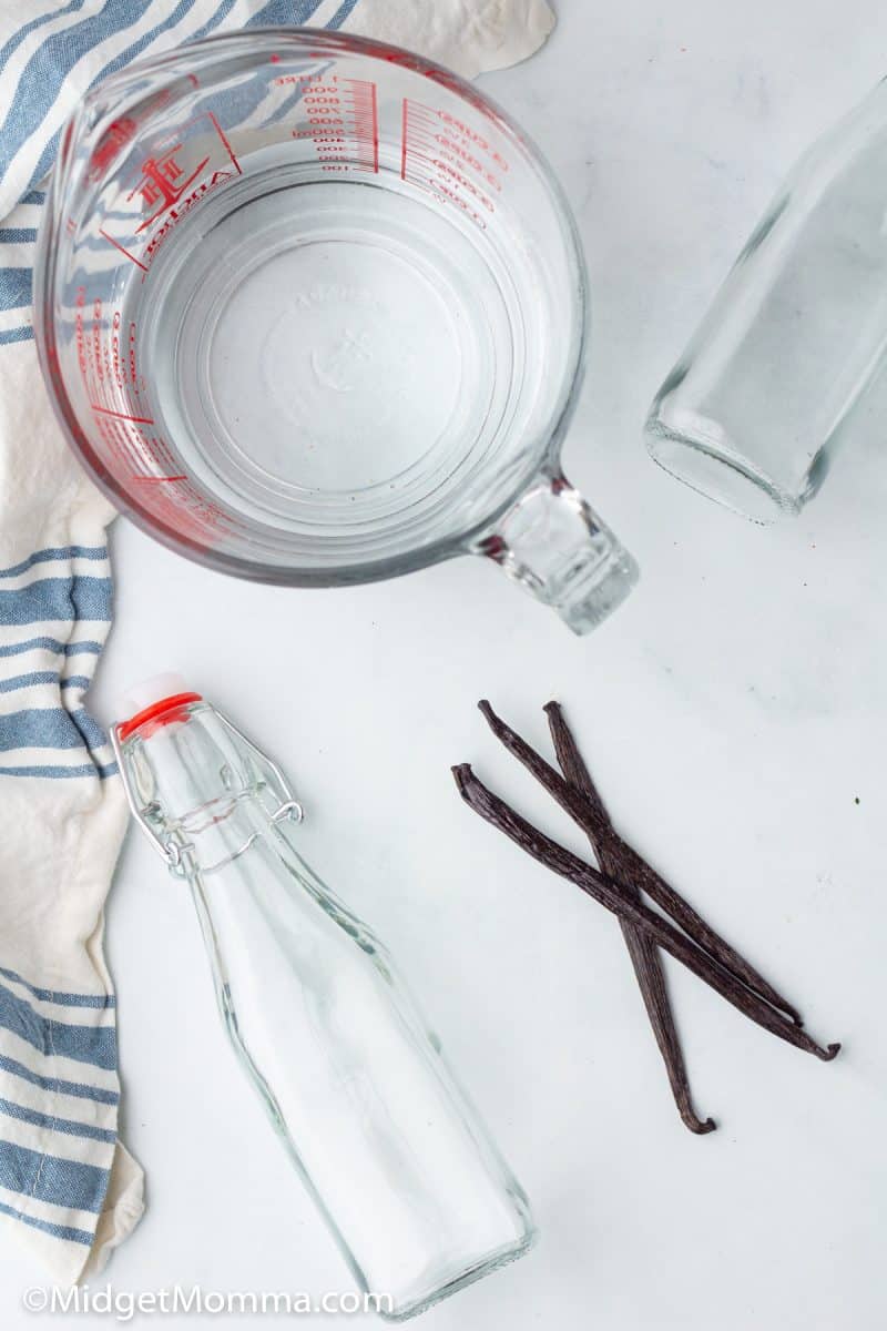 Homemade Vanilla Extract ingredients