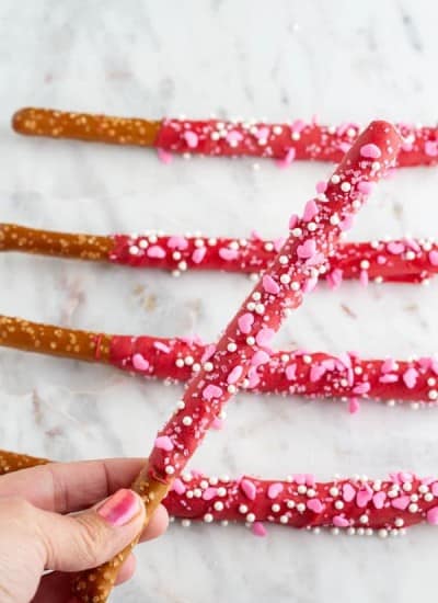 Chocolate Covered Valentine Pretzels