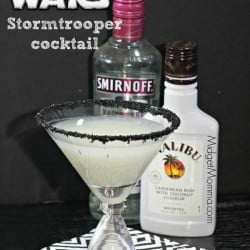 This Star Wars Inspired Raspberry Coconut Storm Trooper Cocktail is the perfect drink for your Star Wars movie watching. Amazing Raspberry Coconut drink. Star Wars drink, Star Wars food, Star Wars party drink, star wars hot chocolate, star wars character drink.