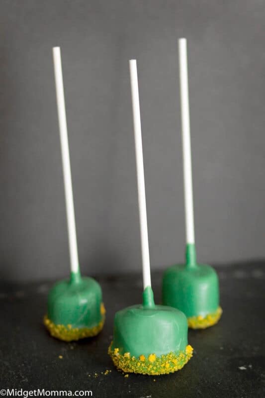 St. Patrick's Day Marshmallow Pops