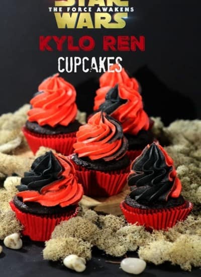 Star Wars Kylo Ren Cupcakes A fun cupcake to make for a Star Wars Party. Red and black Star Wars Kylo Ren Cupcakes that are fun too! Star Wars Party food, Star Wars cupcakes, Star wars snacks, star wars themed cupcake, star wars themed food.