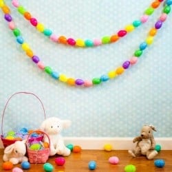 DIY Easter Egg Garland