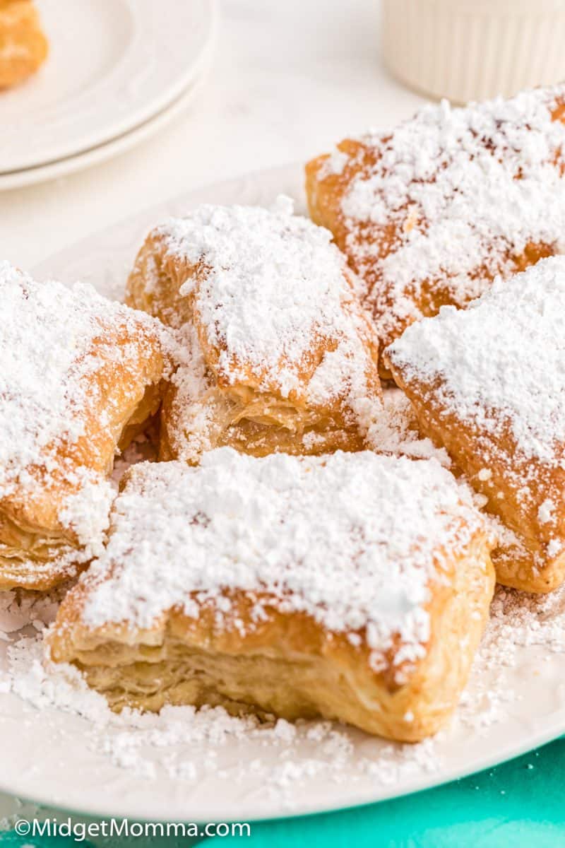 Easy New Orleans-Style Beignets Recipe