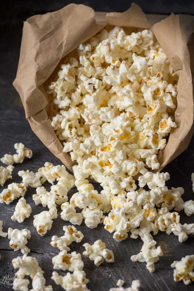 homemade popcorn made in the microwave 