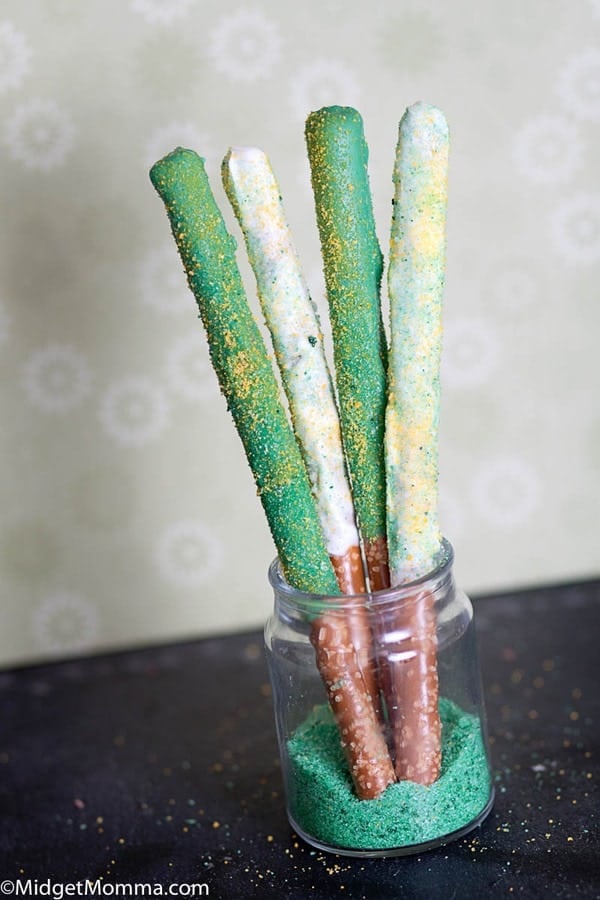 St. Patrick's Day Chocolate Covered Pretzel Sticks