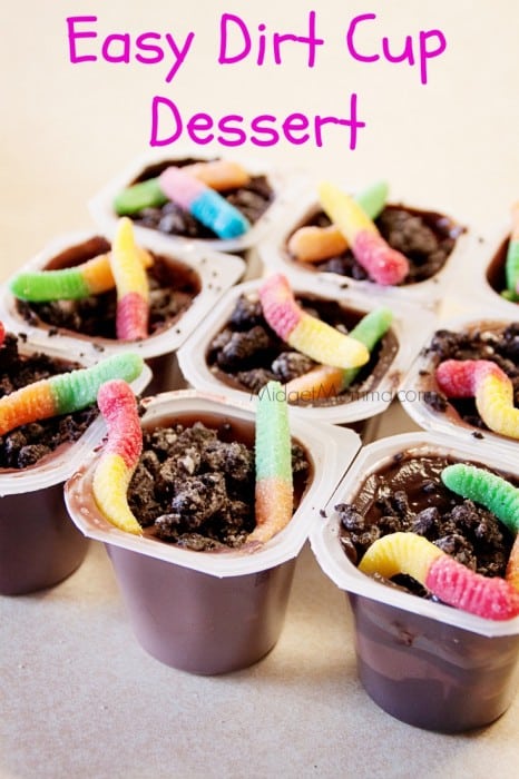 Easy Dirt Cup Desserts. A tasty chocolaty dirty treat for kids. All kids will love these Easy Dirt Cup Desserts. Easy to make party treat.