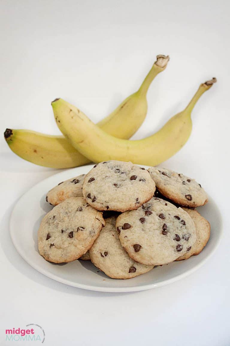 The BEST Eggless Banana Chocolate Chip Cookies • MidgetMomma
