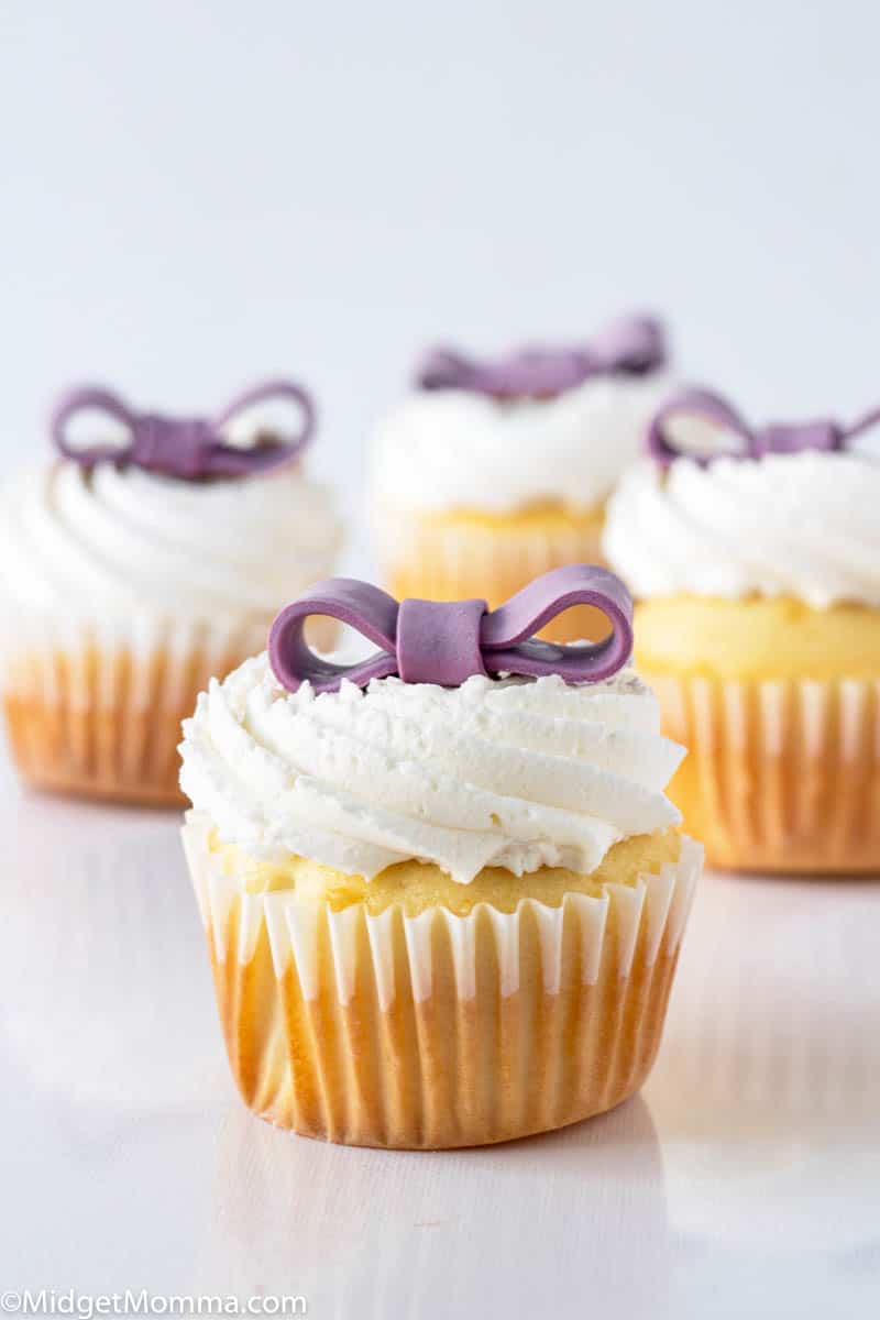 Daisy Duck Cupcakes Easy to Make Disney Cupcakes